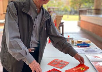 銀髮生活達人十年淬鍊-80歲抗病頑童與紙藝推手翻轉老後人生