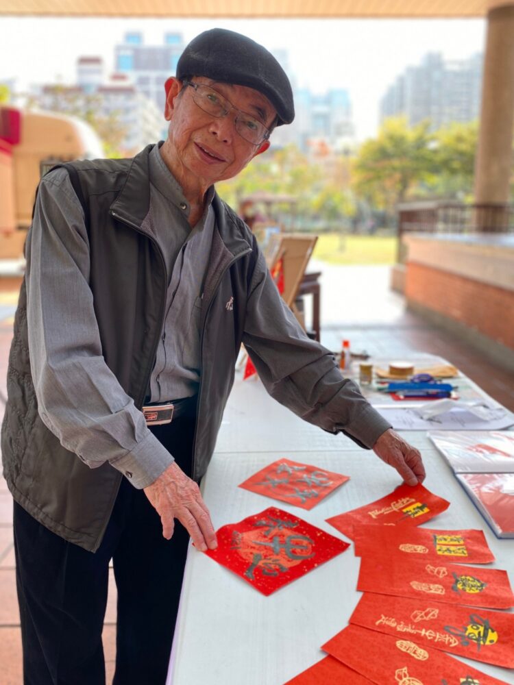 銀髮生活達人十年淬鍊-80歲抗病頑童與紙藝推手翻轉老後人生