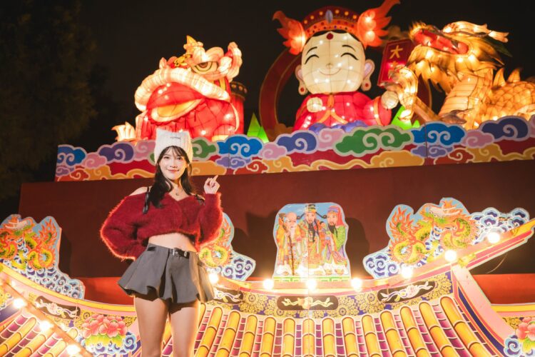 走一圈好運全收！-民政局幸福祈願村「媽祖童樂園」燈組超好拍-豐原慈濟宮加碼送錢母、月老姻緣繩