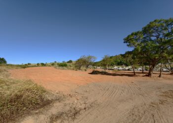 閒置空墓變安全腹地-中市府斥資375萬拓寬墓道強化防災-民政局長：打造安全祭祖新環境