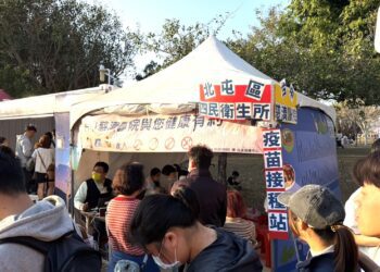 2026中台灣燈會健康加碼-中市衛生局推賞燈順道打疫苗-免預約、免付費還送限量姆明提燈