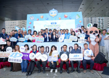 《台中通》加碼送機票掀熱潮!下載突破313萬次 數位局串聯慶典經濟創造幸福驚喜