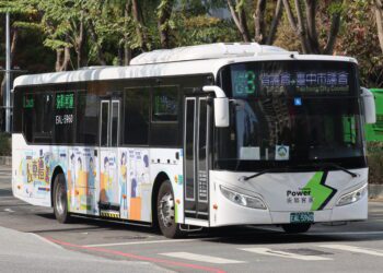 中市電動公車突破5成！640輛達標里程碑　新增57部優先投入山海屯區