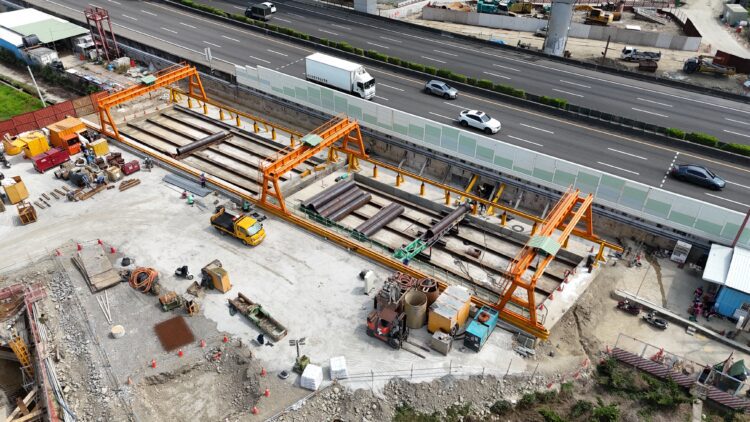 穿越國道1號「開洞」!全國最大台中市政路延伸管冪工程邁入關鍵里程碑