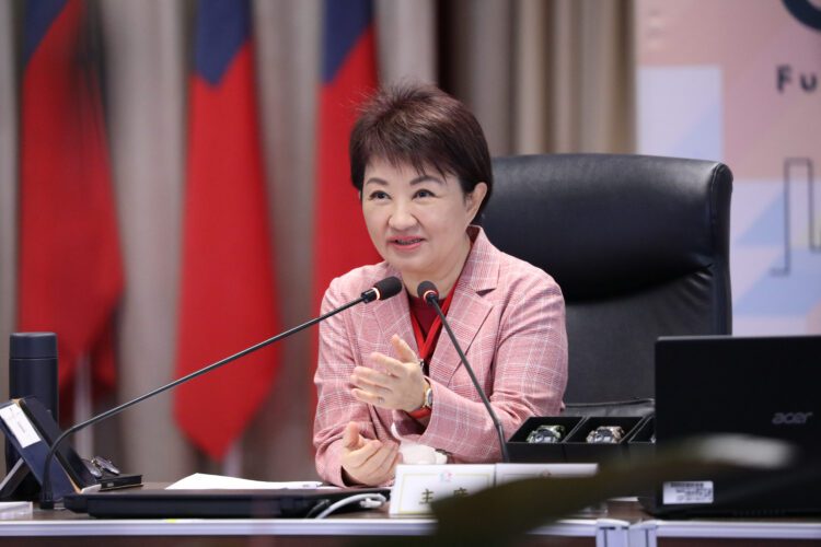 入營送迷彩電子錶、探視帶漢堡可樂-盧市長:役男服役是神聖責任-市府要做役男最強後盾