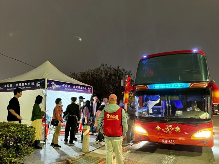 2026中台灣燈會圓滿落幕！大眾運輸疏運順暢　「鏡頭君」即時交通服務受歡迎