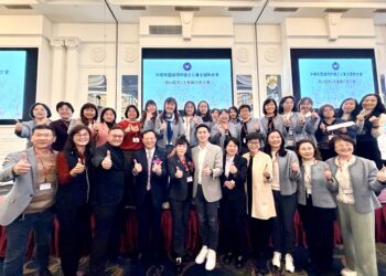 白衣天使齊聚台中-市府向護理人員致敬肯定專業付出
