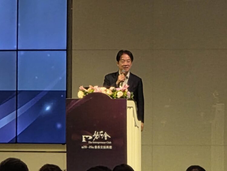 第28、29屆磐石會長交接-鄭副市長感謝磐石會團結企業挺台中、強化供應鏈韌性