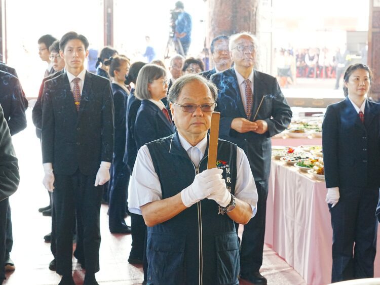 寶光崇正祭祖盛典邁入29年-上千道親齊聚霧峰-中市民政局長肯定文化傳承