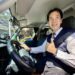 輪椅也能安心上車！中市推通用計程車　載長者返鄉團聚