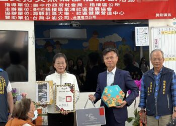 台中善水國中小展現老少共學新典範-雲林縣副縣長謝淑亞率團參訪-交流中介教育成果