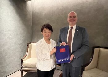 台美關係邁入黃金時代！ait處長谷立言訪中市肯定產業實力-盧市長：深化合作共創雙贏