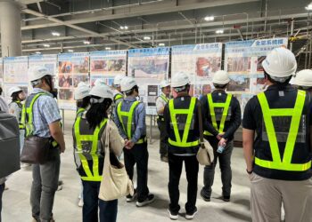 中市「7轉7接」成區域典範-彰化縣府參訪台中轉運中心促進中台灣共好