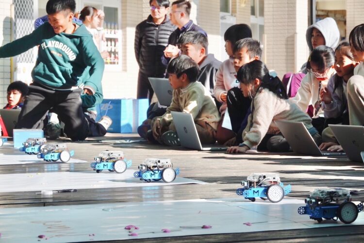 ai力即競爭力！中市數位局攜手東海大學深耕偏鄉　培育250名ai超人點亮科技夢
