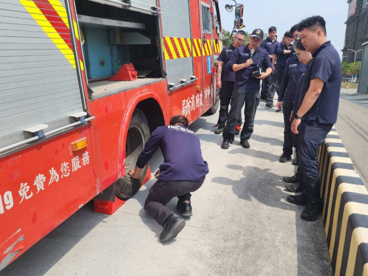 中市精進消防車專用駕訓基地-提升人員實戰應變力