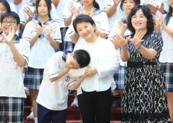 台中市5,350名模範學生受表揚-盧市長：發揮典範影響力、成為「最好的人」
