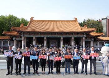 考前衝刺最強祝福！-台中孔廟「朱筆加持」為考生添好運