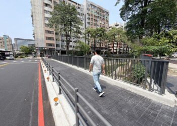 逢甲一號橋人行橋完工啟用　打通斷點打造安全友善步行環境