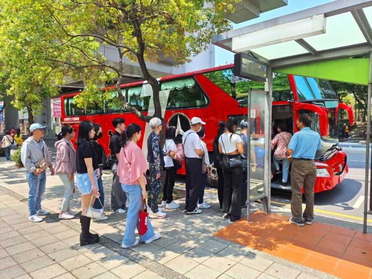 「捷運+接駁」分流奏效-逛漢神洲際免塞車還能拿好康