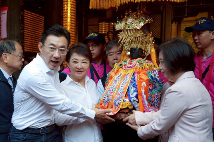 傳承205年香火不輟!-台中樂成宮「旱溪媽祖」今起駕出巡賜福-盧市長祈3願:盼國泰民安、風調雨順
