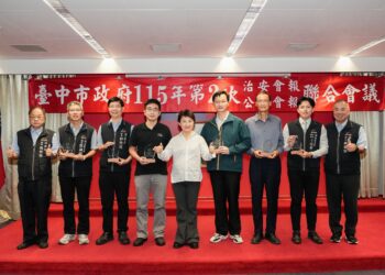 中市跨機關打詐成果顯著-案件減少1成、財損減少近3成-盧市長：向城市英雄致敬-守護人民安全