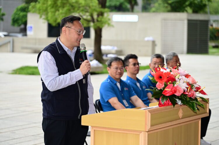 中市代表隊出征全中運 鄭副市長授旗加菜金 期勉再創佳績摘金奪冠