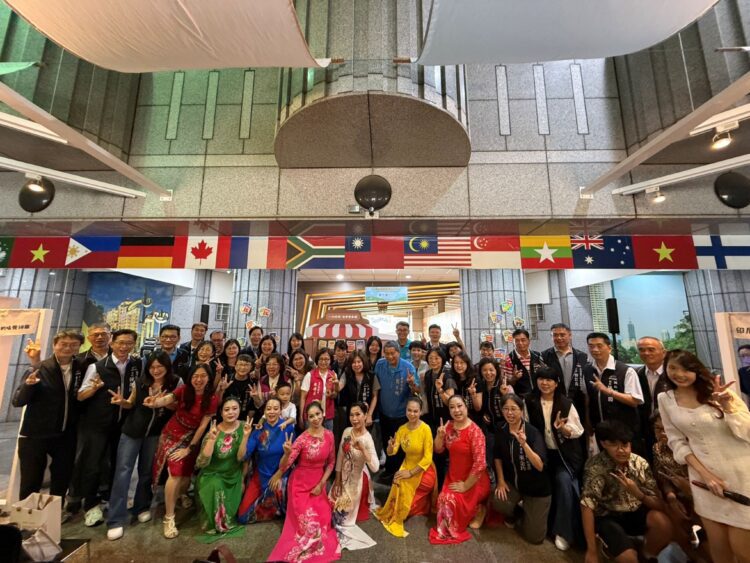 零食控看過來!中市新住民藝文中心「世界零食展」開展 一站解鎖全球特色風味