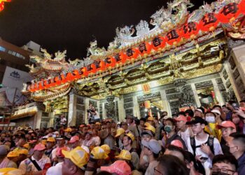 大甲媽遶境受國際關注　中市結合越捷航空媒體踩線拓展海外觀光