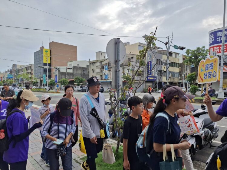 遶境祈福也要顧健康-中市衛生局辦理匿名篩檢性傳染病活動