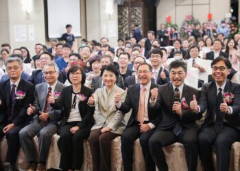 台中律師公會理事長交接-盧市長親出席感謝守護市民權益