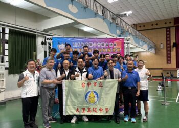 陸上也能飆槳！台中理事長盃室內划船賽登場　高手齊聚大里高中對決