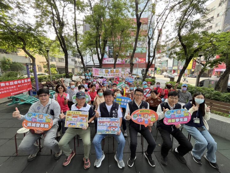 梅雨季來臨強化孳生源清除-中市環保局攜手市民共同防治登革熱