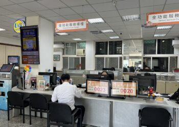 中市地稅局首創「車輛回收一站通」-打造車輛回收流程一條龍數位服務