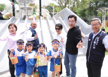 清水鰲峰山「谷溜遊戲場」啟用-盧市長：34道溜滑梯全國最多、打造海線親子遊憩新地標