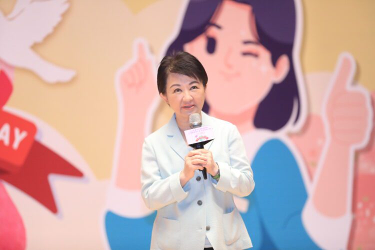 母親節、護師節前夕表揚護理人員　盧市長：感謝護理同仁無私奉獻-辛苦了