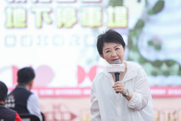 台中北屯區敦化公園地下停車場上梁-盧市長：紓解當地停車需求力拚年底完工