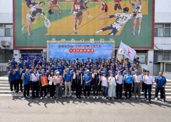 中市代表隊參加115年全國小學田徑錦標賽-教育局長授旗預祝勇奪佳績
