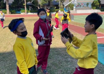 中市數位教育閃耀國際！翁子、華龍國小分別榮獲google與apple國際認證
