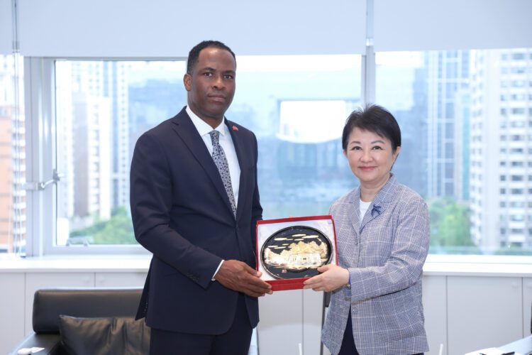 友邦海地駐台大使首度拜會中市府-盧市長：建交70週年開啟雙邊合作新契機