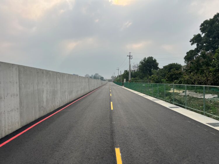 大里練武路拓寬完工通車　中市投入5,000萬改善交通瓶頸