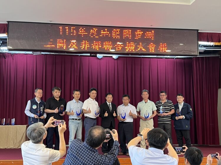 健全圖籍推展地政業務-中市圖籍數化整合成果獲內政部肯定