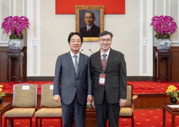 中市建設局獲總統接見表揚-清水、北屯運動中心雙奪國家建築金獎
