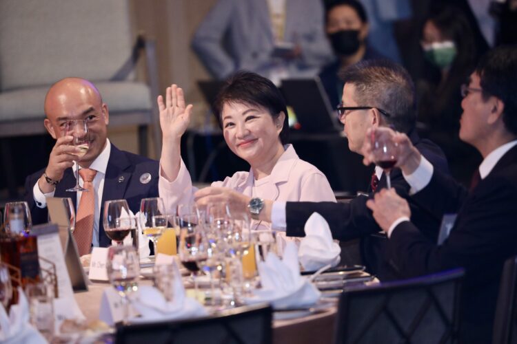 歐盟駐台代表谷力哲讚台中美麗-盧市長出席歐洲日晚宴熱邀「see-you-in-taichung」