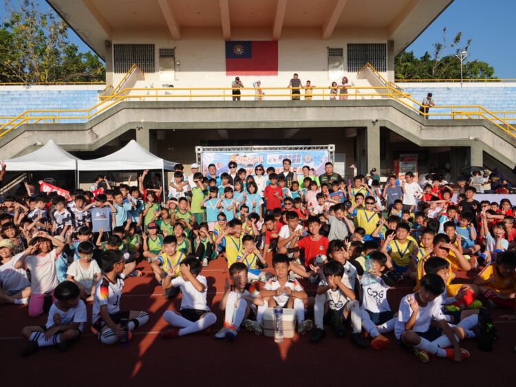 台中足球深耕計畫遍及29區-足球節登場驗收學童成果