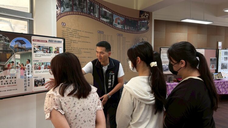 從地籍圖到百年測量儀器-東勢地政所攜手東勢國中展出地政文物
