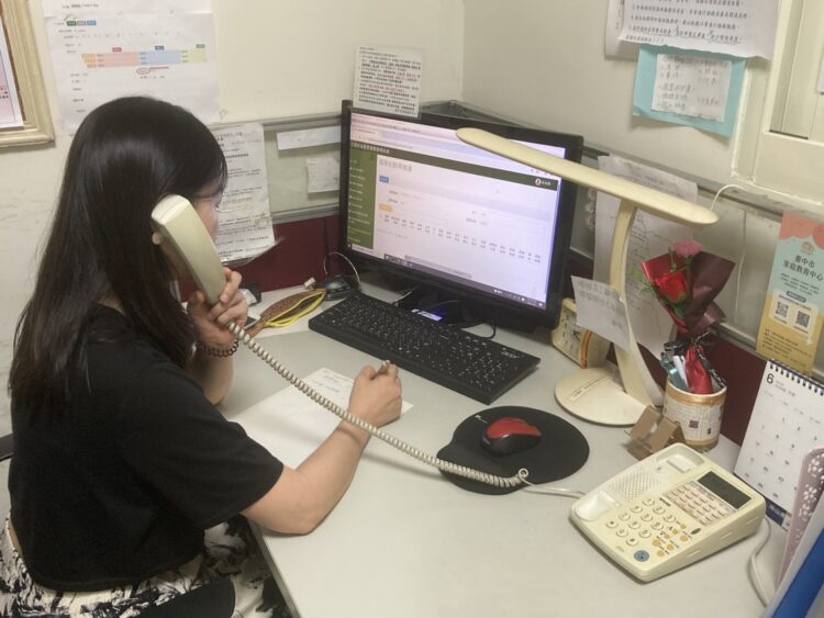 幸福從聊聊天開始!中市家教中心「412-8185」專線:作市民的隱形隊友