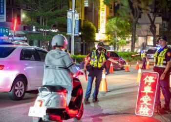 北中南串連掃蕩毒駕!中市警動員500名警力鐵腕執法-鄭副市長慰勉第一線同仁