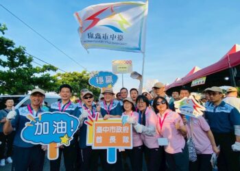 中市府組隊參與鹿港龍舟友誼賽 鄭副市長:中彰投深化合作-打造共榮生活圈