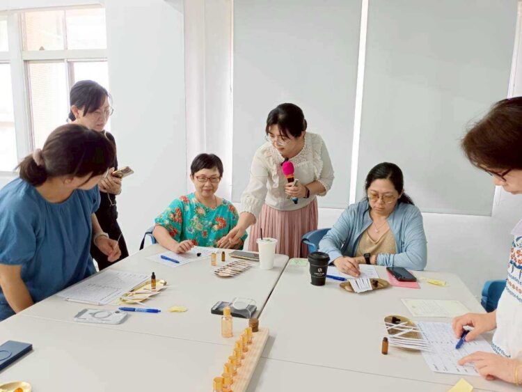 水庫淤泥變身擴香石-台中社創基地團隊帶姐妹創業