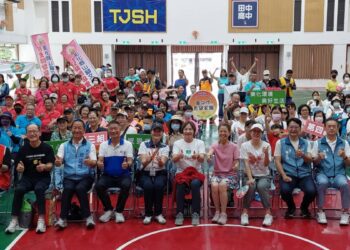 影音/第四屆「清掃田中，喜迎馬拉松」 志工齊聚以行動迎接最美馬拉松小鎮